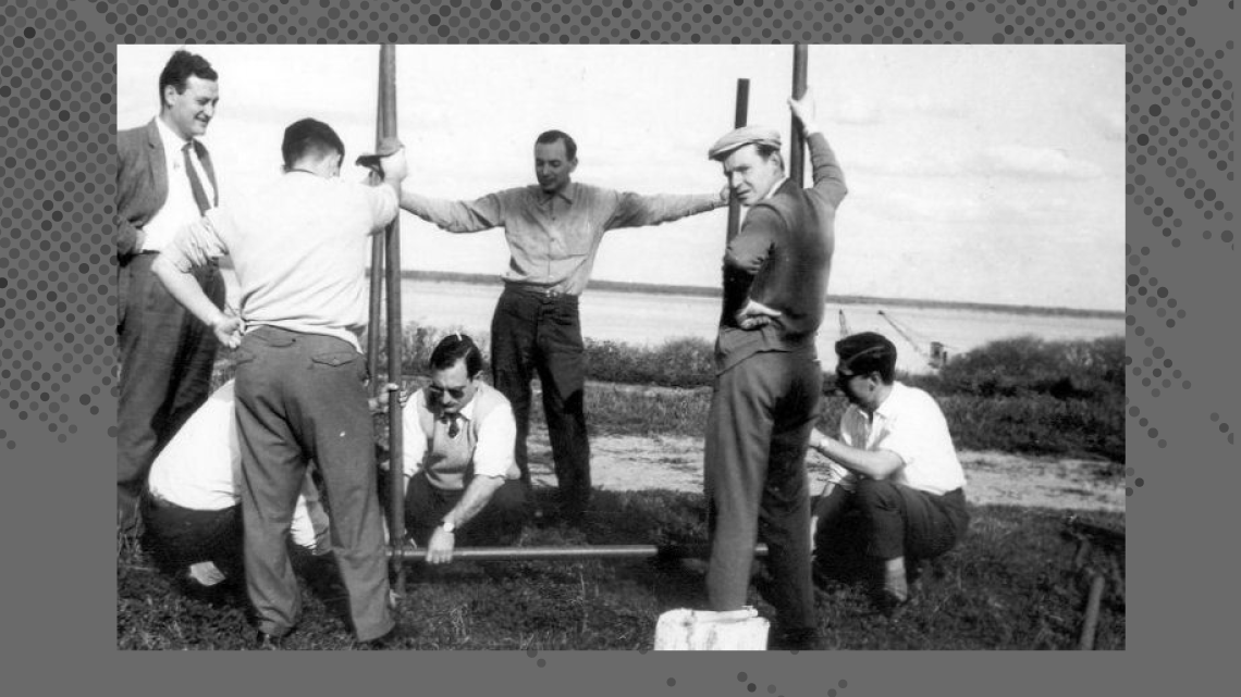Parachú y sus alumnos levantan una torre